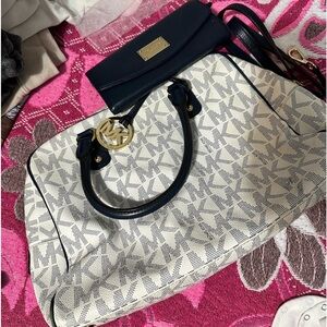 Michael kors handbag & wallet
